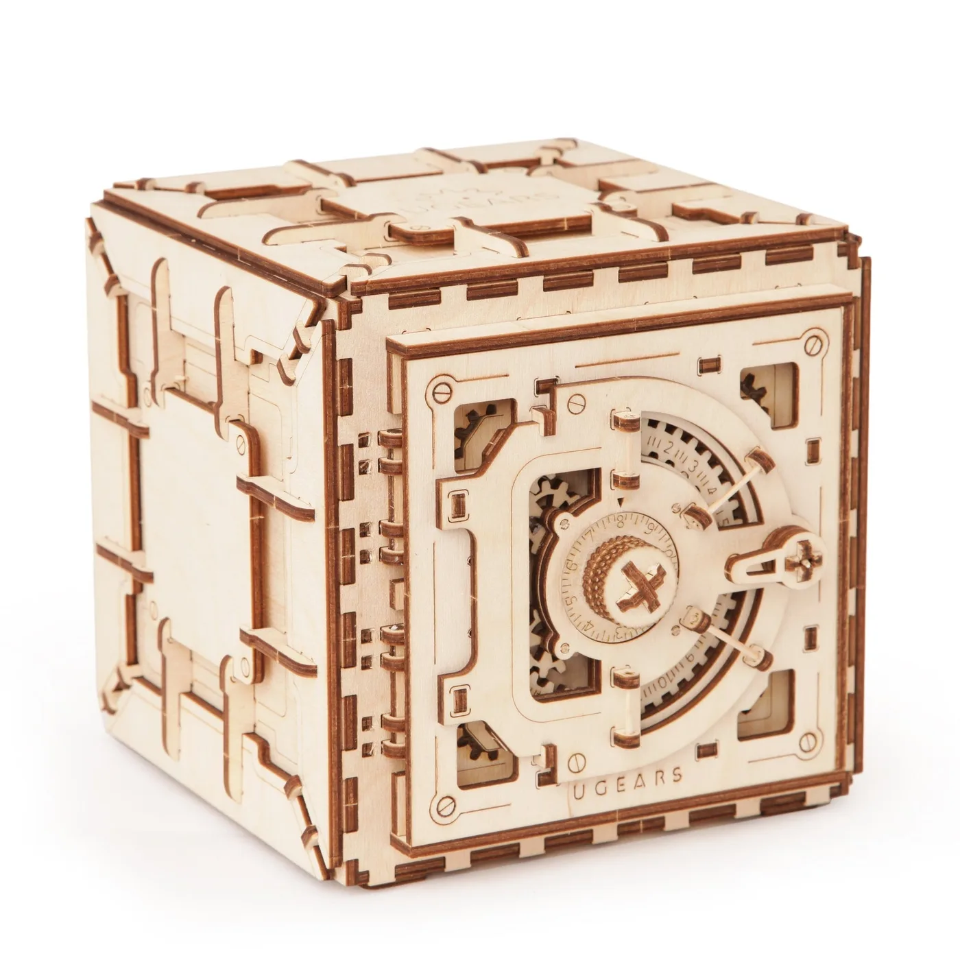 Prepare the table before building a wooden model